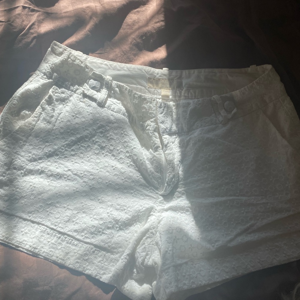 Ladies shorts - Picture 2 of 5